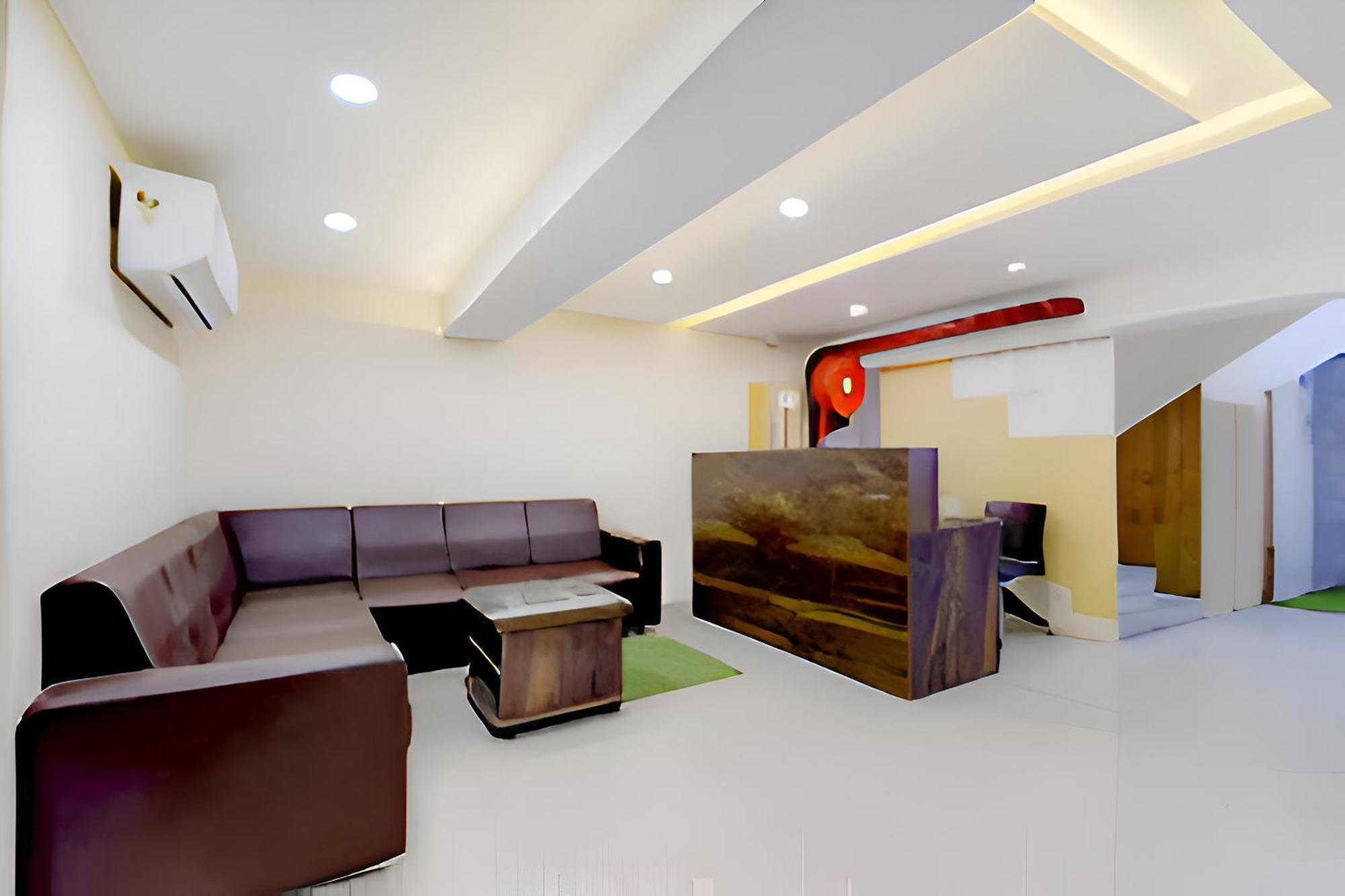 Hotel Blue Leaf Rajkot Exterior foto
